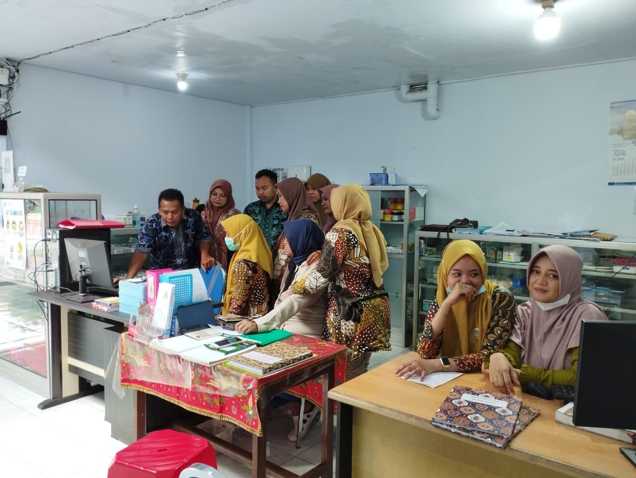 Pelatihan Penerapan Rekam Medik Elektronik (RME) "Klinik Temu Waras"